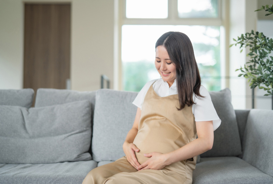 妊娠中の女性の写真